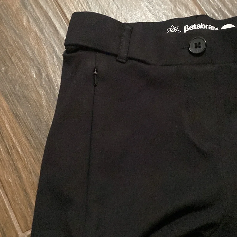 Betabrand black pull on pants